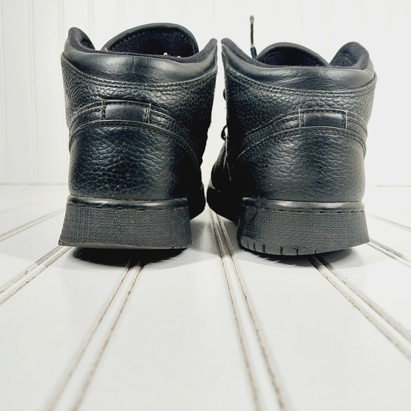 Nike Air Jordan 1 Mid Retro Triple Black Lace Up Leather Athleisure Sneaker F340 - Picture 6 of 12